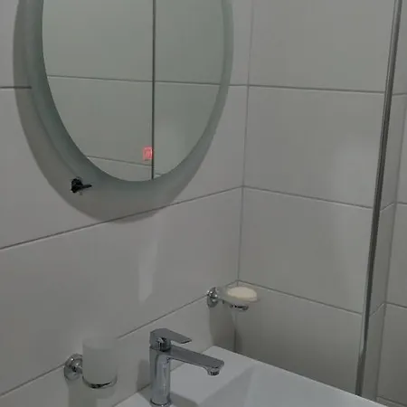 Apartament Toby's *